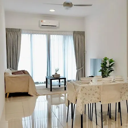 Gem Suites Apartment Kuching Exterior photo